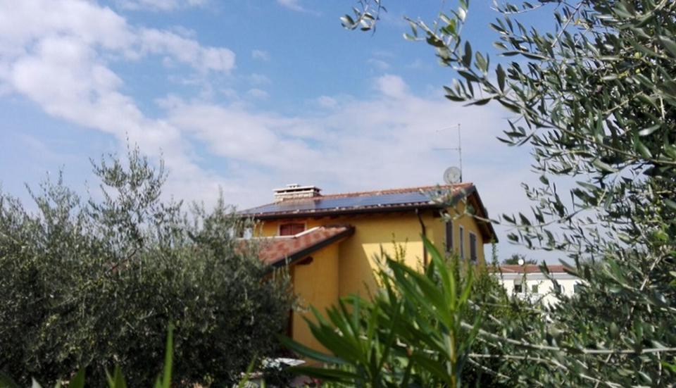 Risparmio energetico con FV residenziali totalmente integrati sul lago di Garda