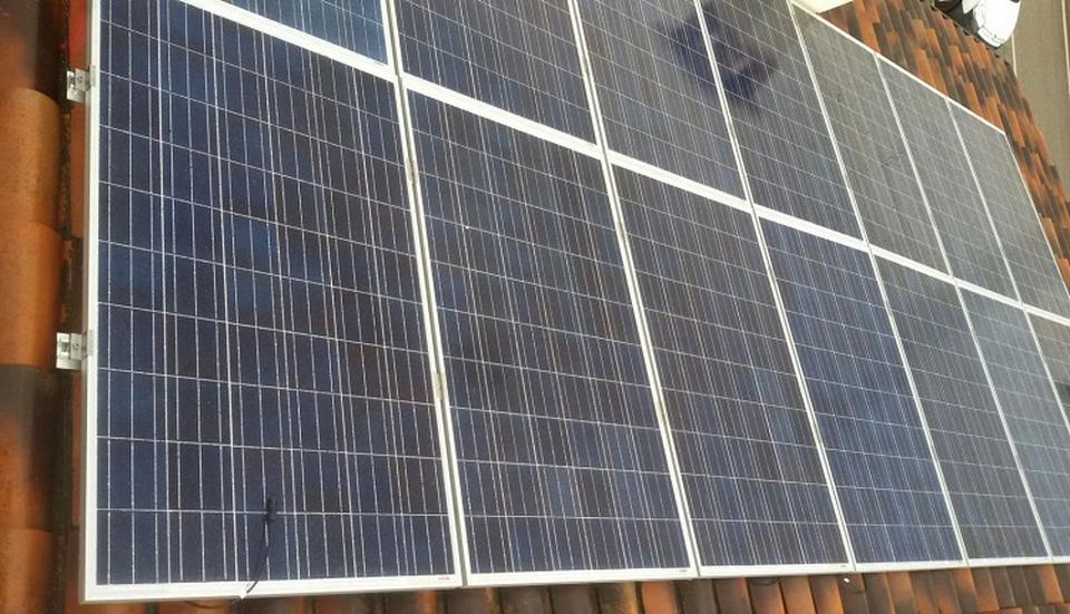 Impianto Fotovoltaico a Bussolengo  su due falde parzialmente integrato da 6 KW con inverter Samil Power