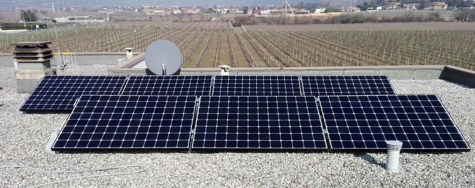 Impianto fotovoltaico a Colognola, con SunPower su tetto piano in condominio