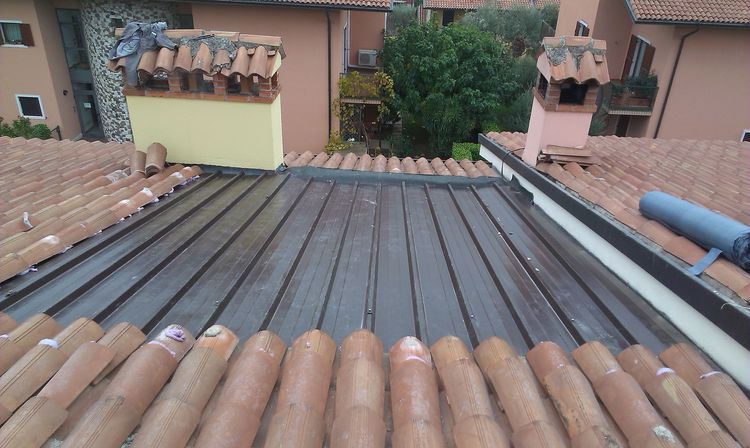 Vasche da incasso per impianto fotovoltaico in centro storico