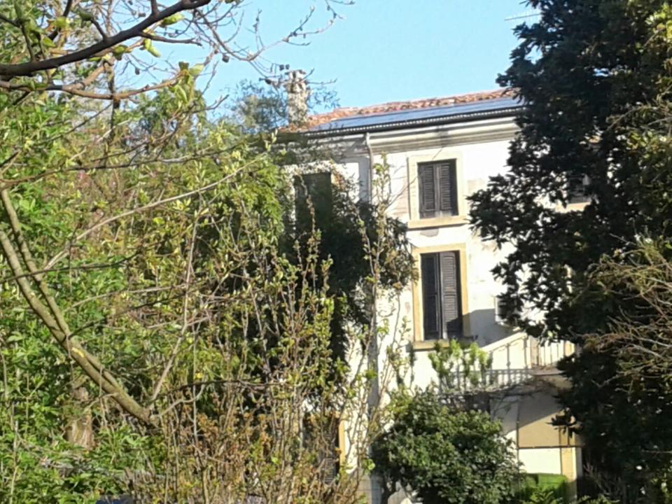 Impianto fotovoltaico a Sandr&aacute;, con 6kWp integrati