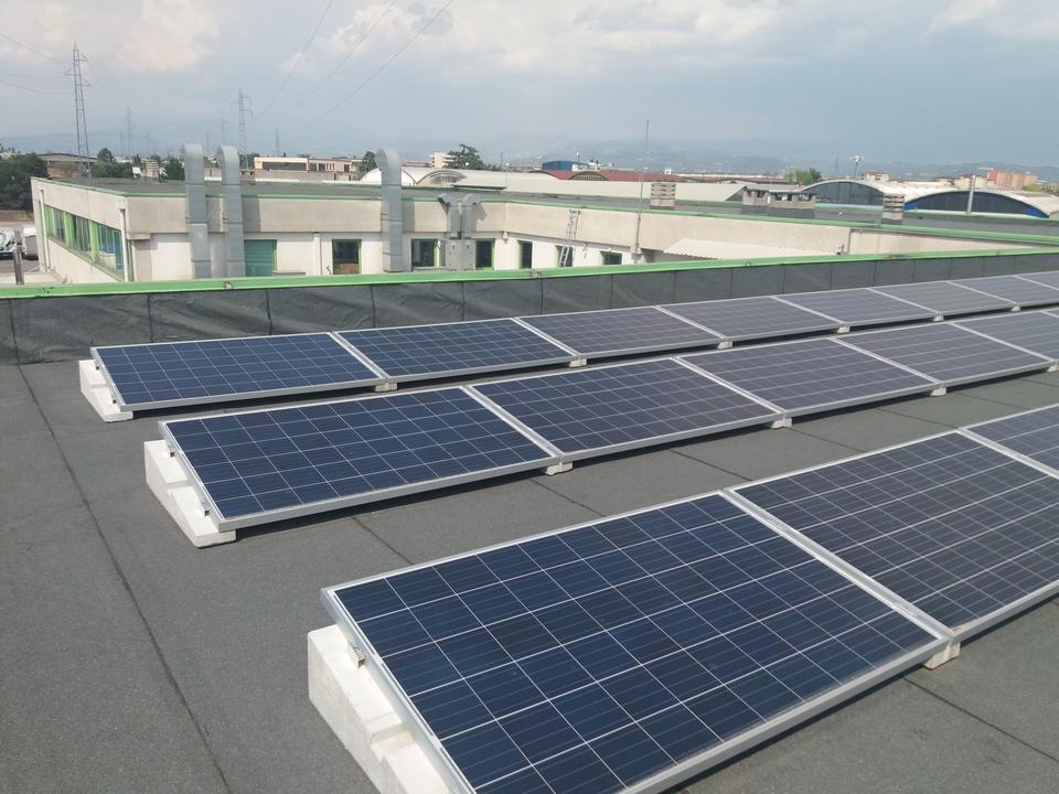 Impianto fotovoltaico tetto piano 20 kwp
