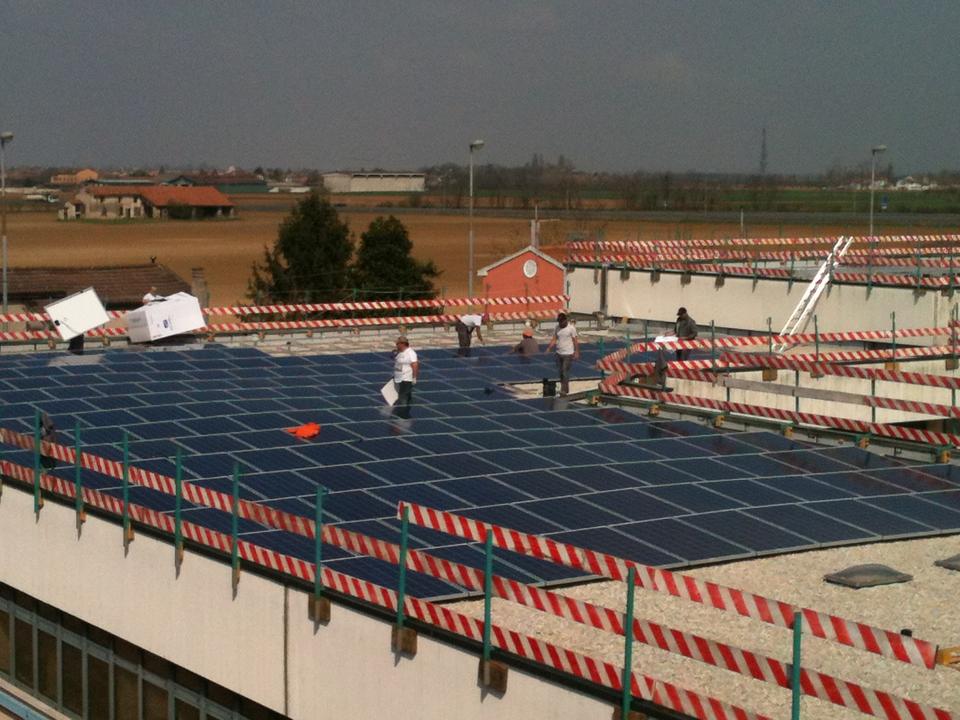 TRE IMPIANTI SU CAPANNONE INDUSTRIALE