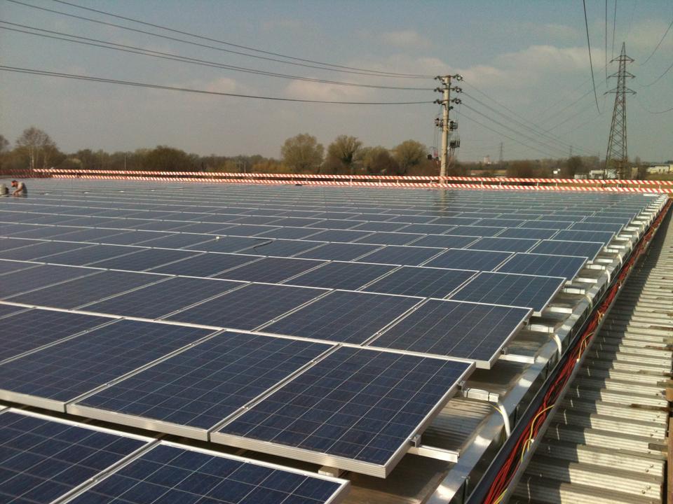 TRE IMPIANTI SU CAPANNONE INDUSTRIALE