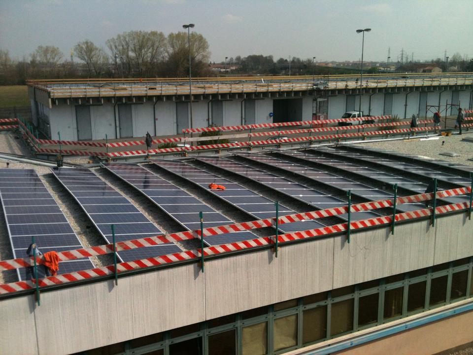 TRE IMPIANTI SU CAPANNONE INDUSTRIALE