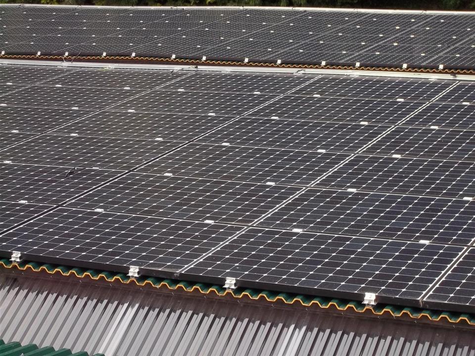 SunPower su deposito mezzi 127 kWp