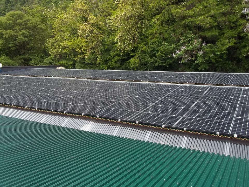 SunPower su deposito mezzi 127 kWp