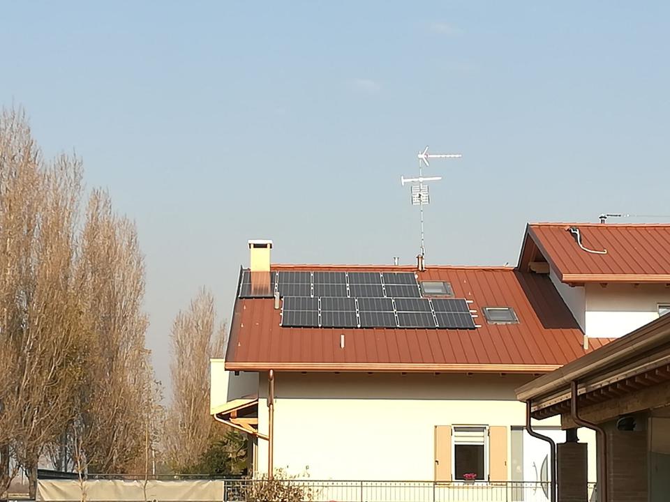 5kWp fotovoltaico BenQ residenziale