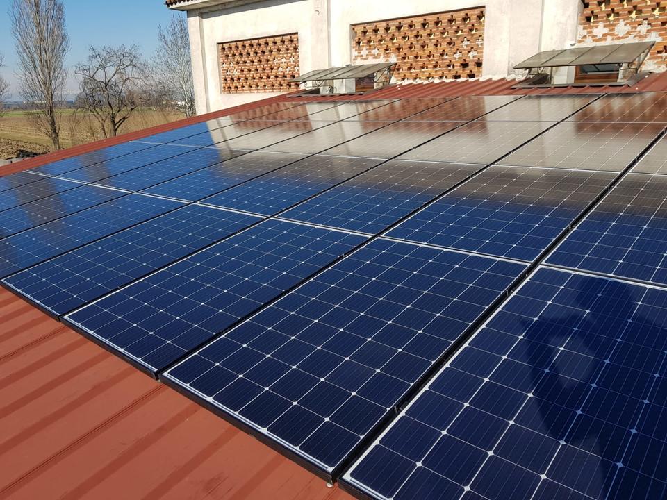 Impianto fotovoltaico su agriturismo